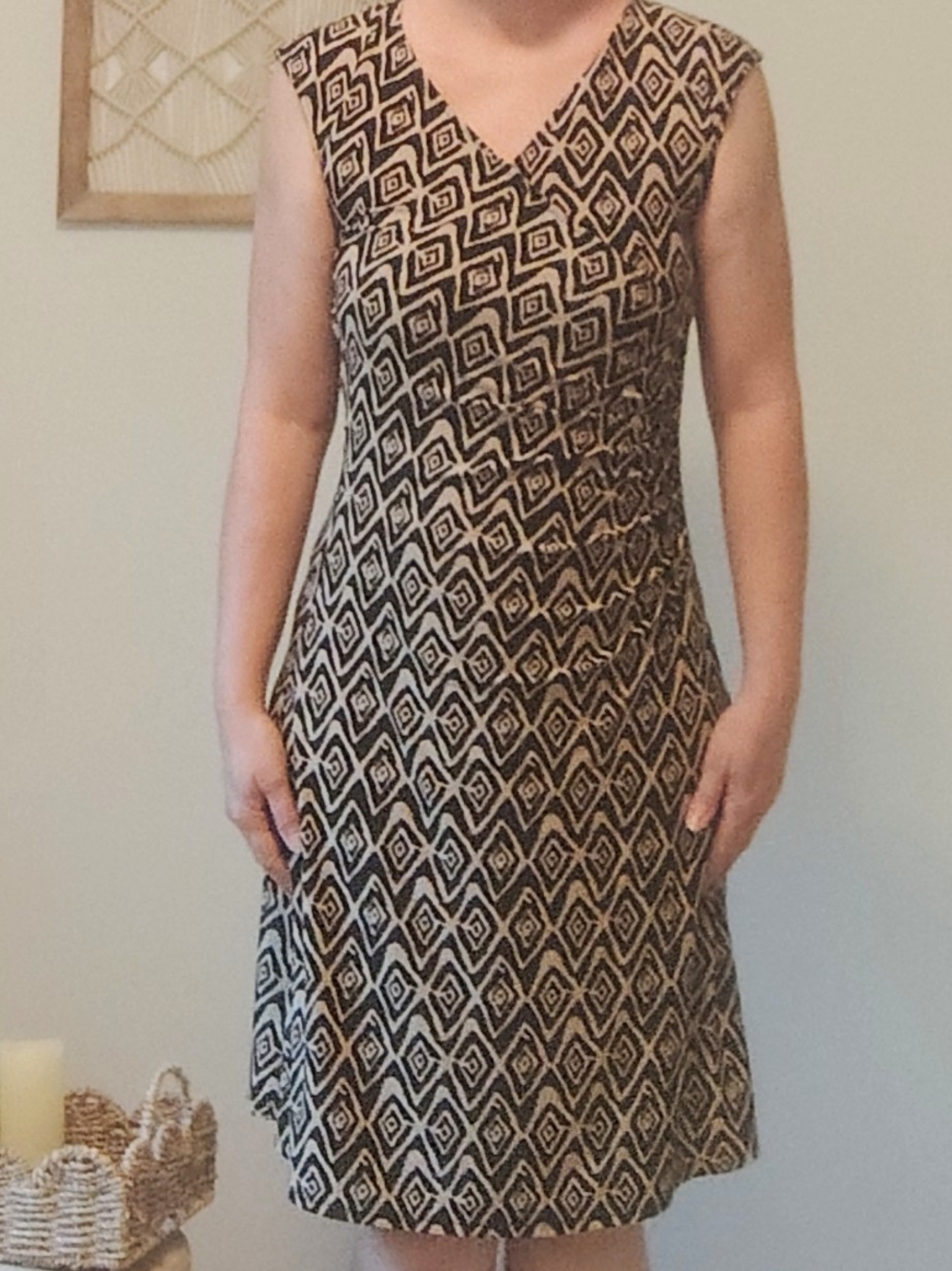 Ralph Lauren Chocolate Brown/Tan Sleeveless Geometric V-Neck Midi Dress. Size M